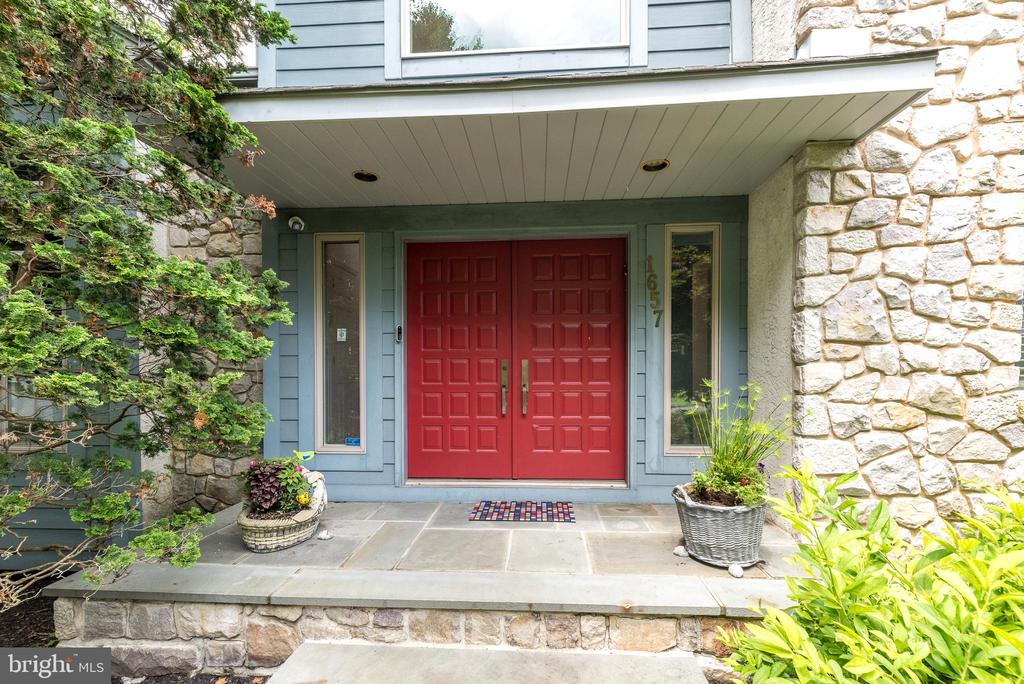 1657 Tuckerstown Rd