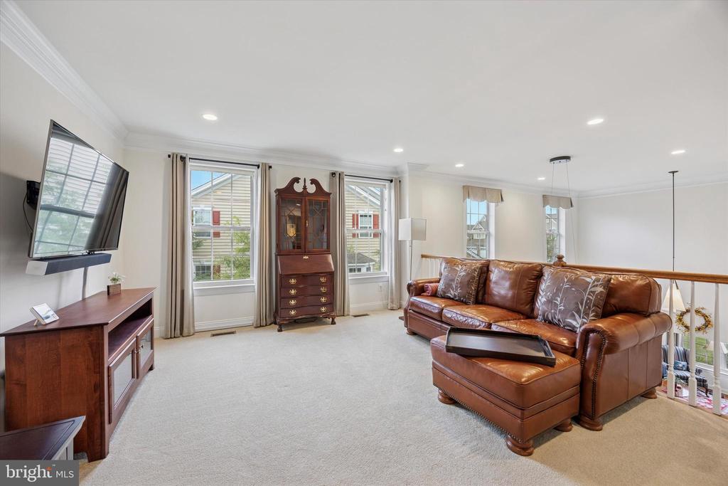 72 Iron Hill Way
