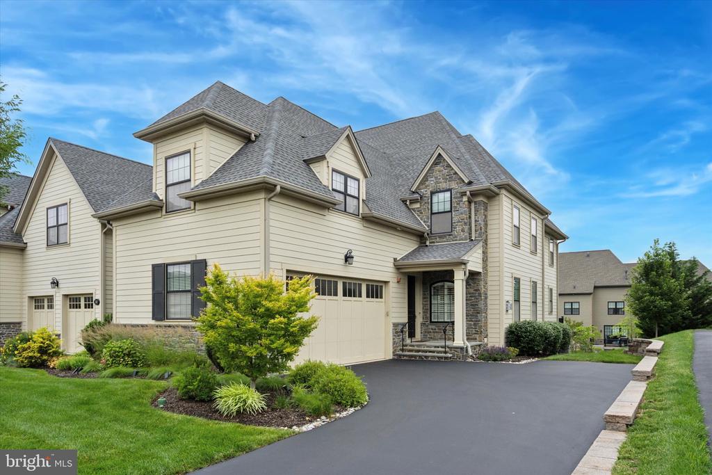 204 Pelham Ct