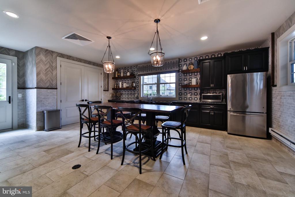 204 Pelham Ct