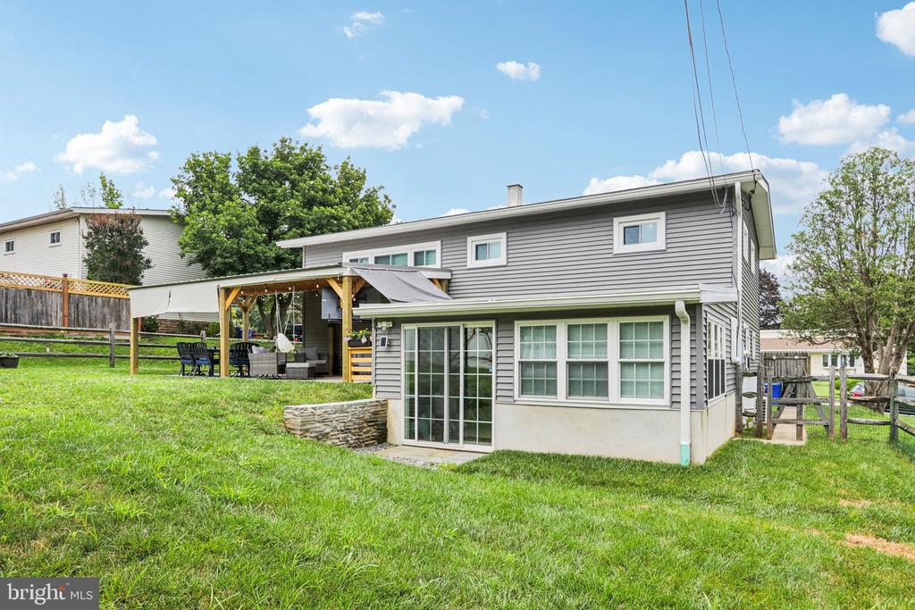607 Launfall Rd