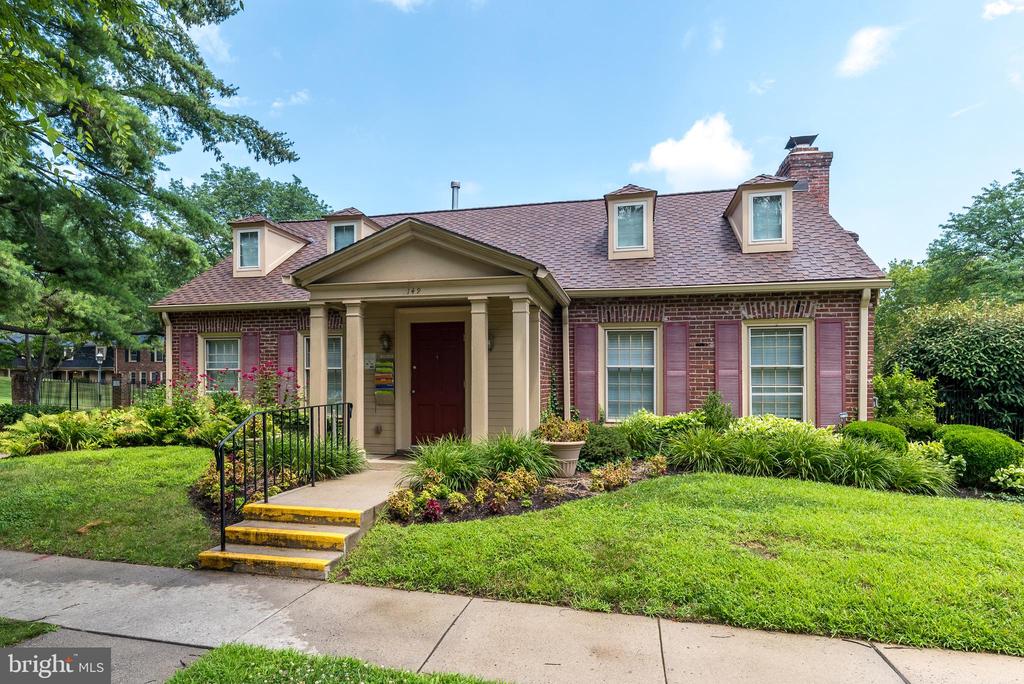 137 Stafford Dr #L 6f