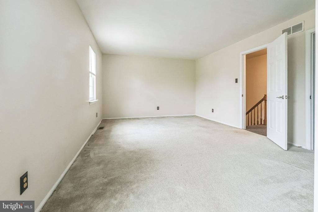 130 Goshen Rd
