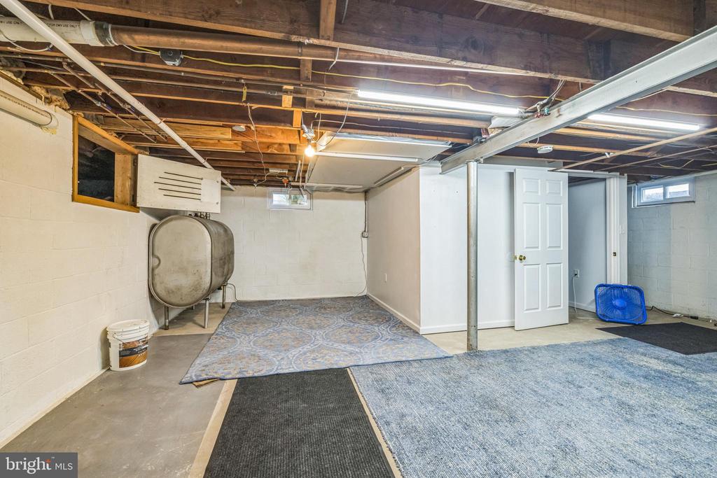38 Highland Dr