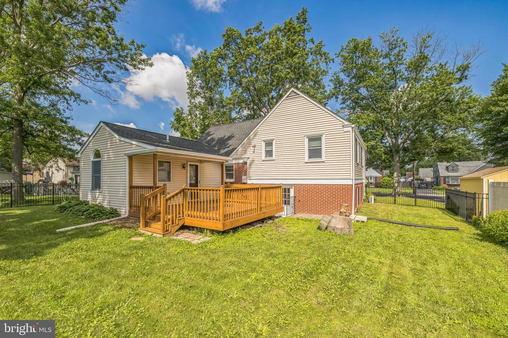 38 Highland Dr