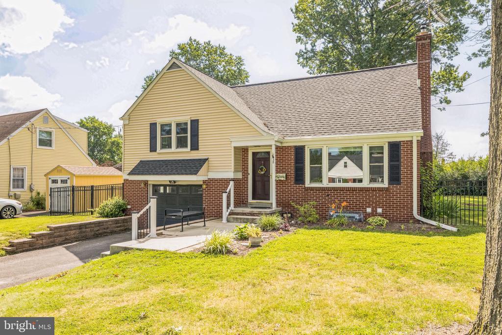 38 Highland Dr