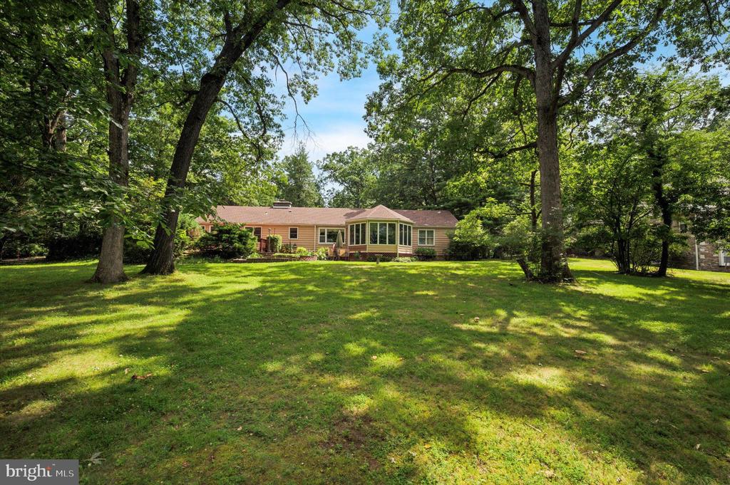 240 Dreshertown Rd