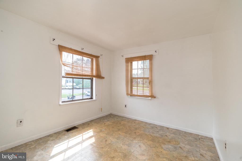 111 Franklin Ct