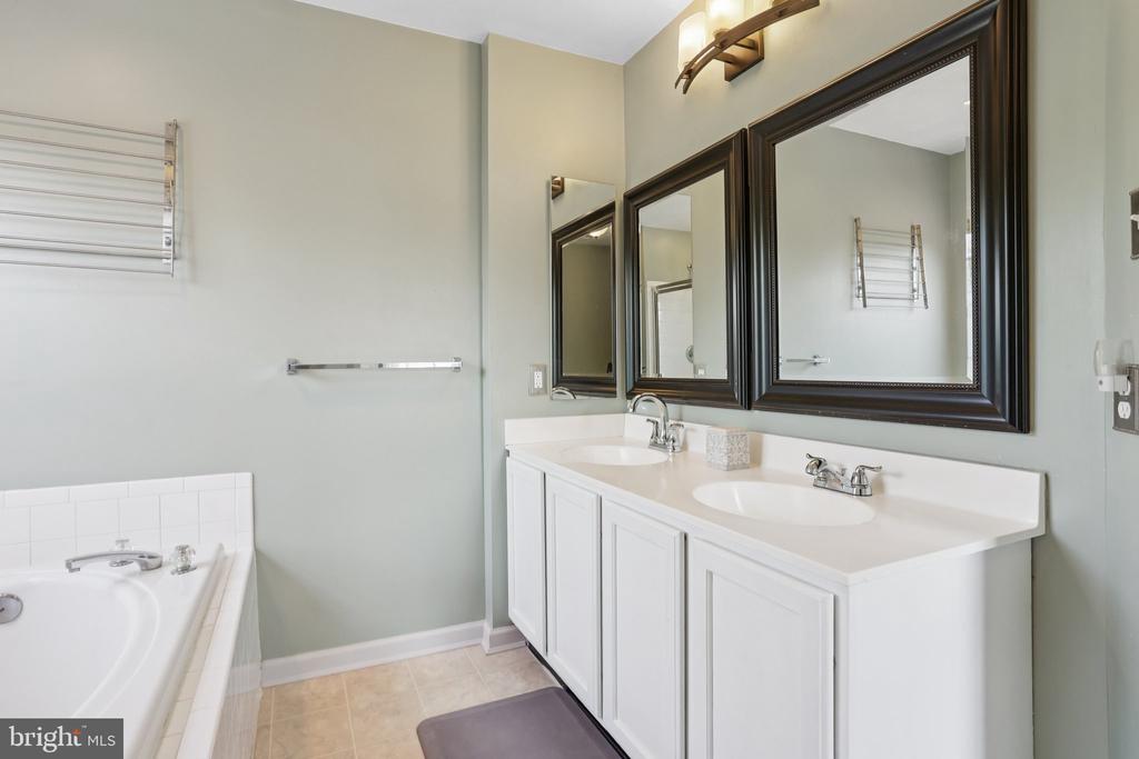 505 Joshua Ct