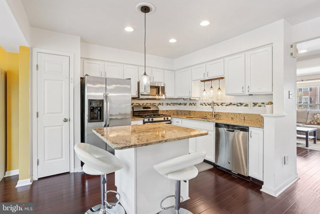 505 Joshua Ct
