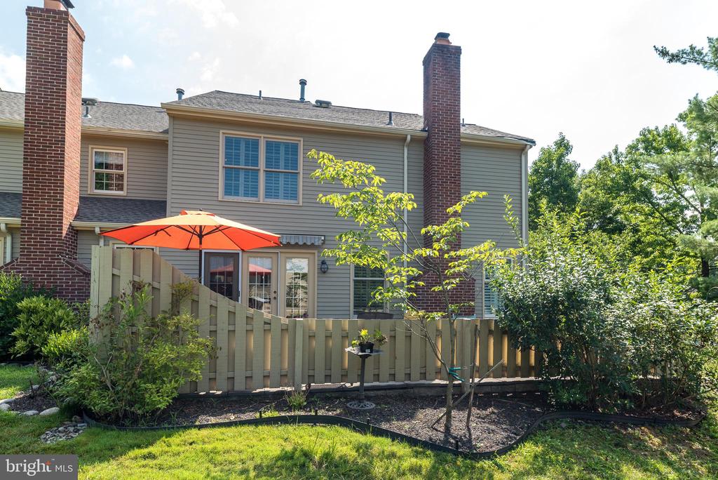 225 Nevin Ln