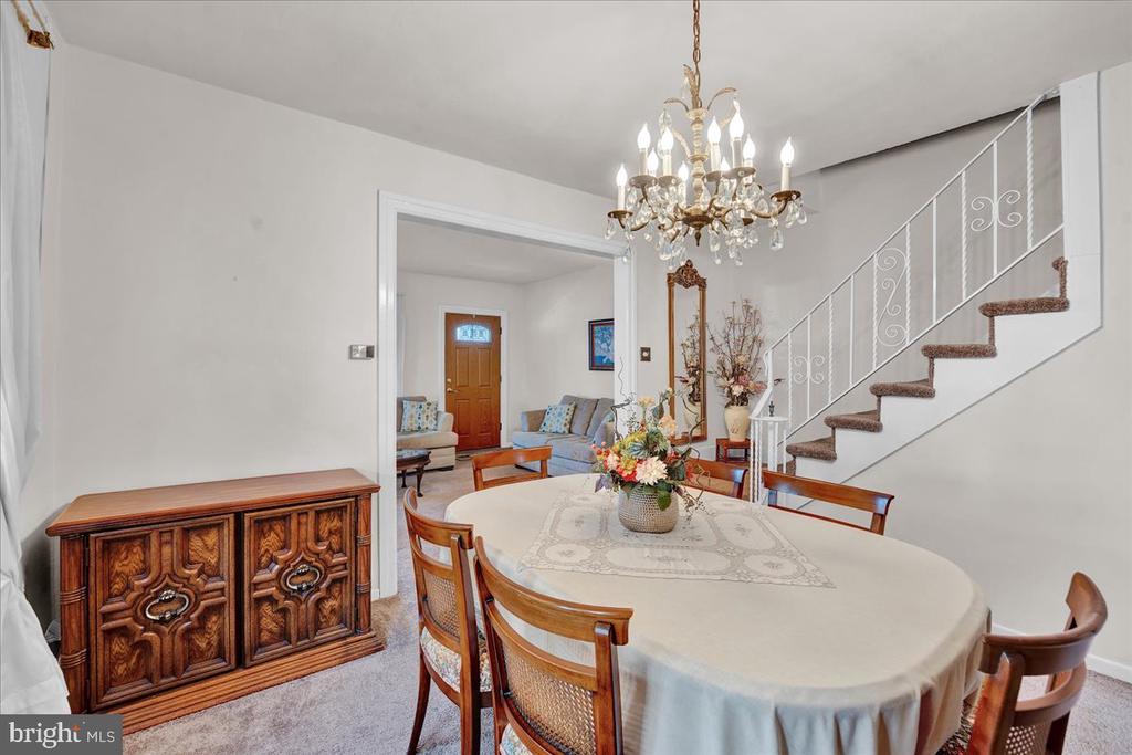 123 Greenwood Ave