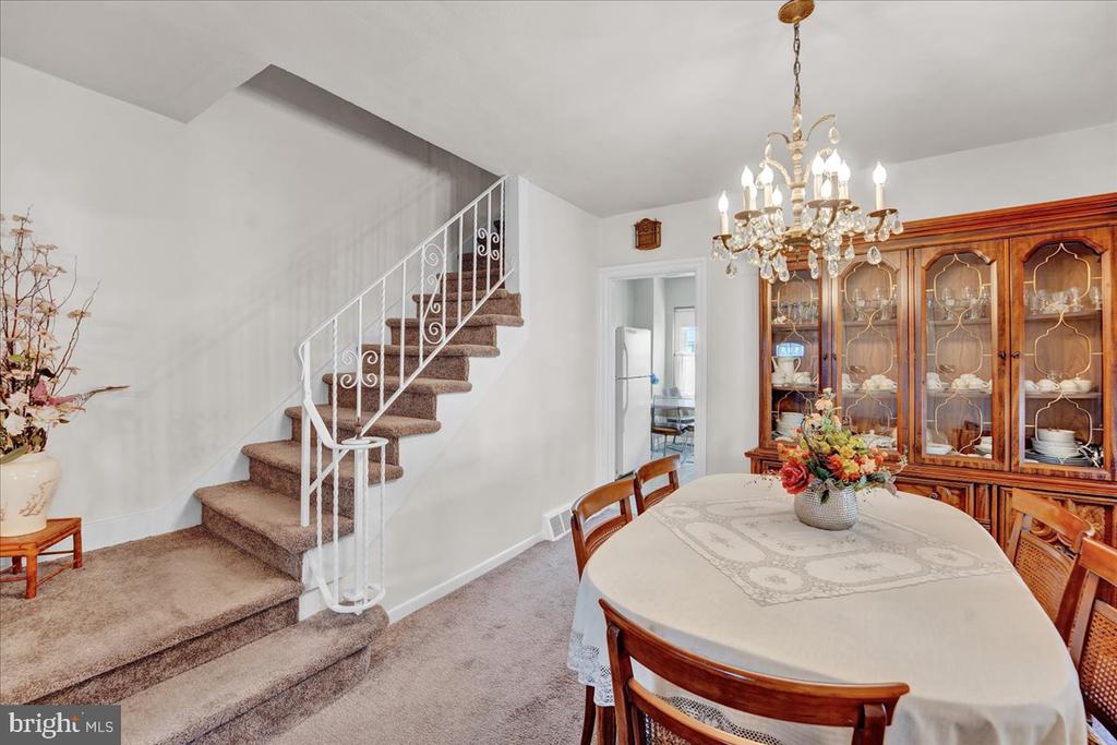 123 Greenwood Ave