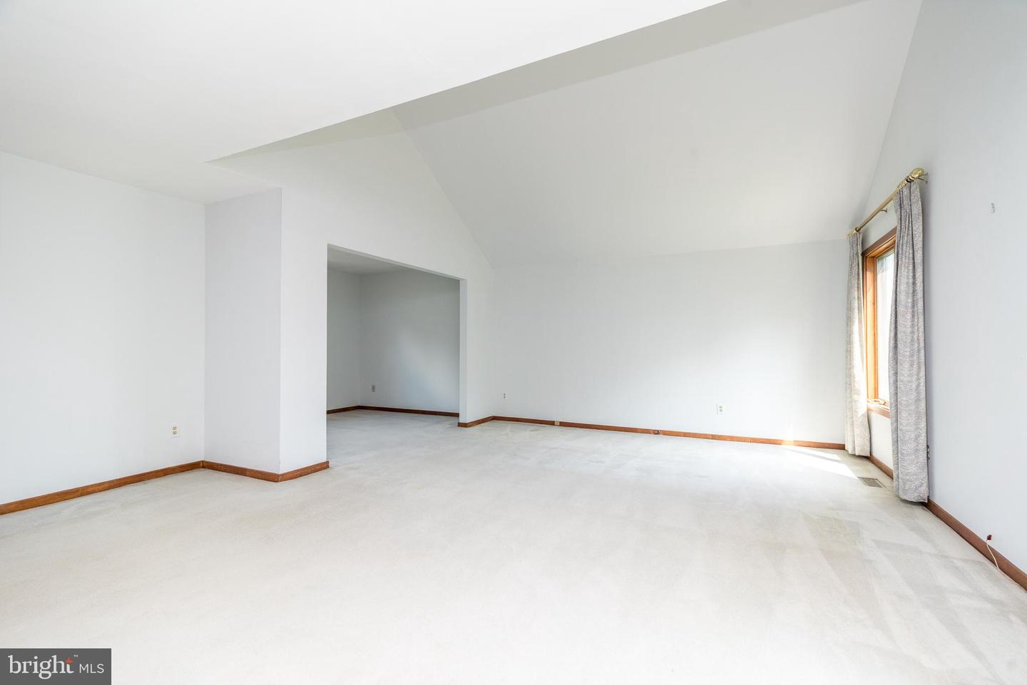 1419 Barton Dr