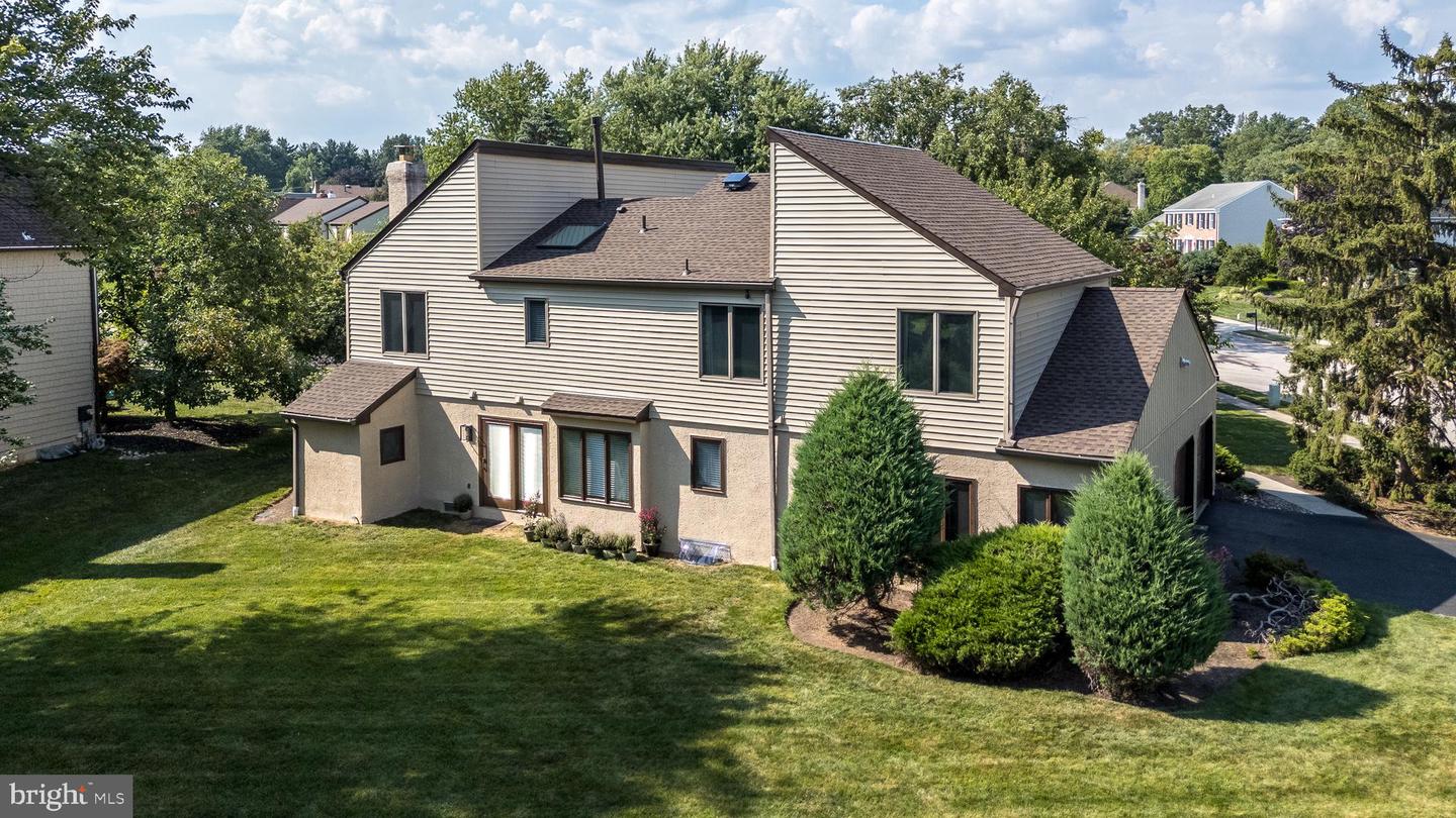 1419 Barton Dr