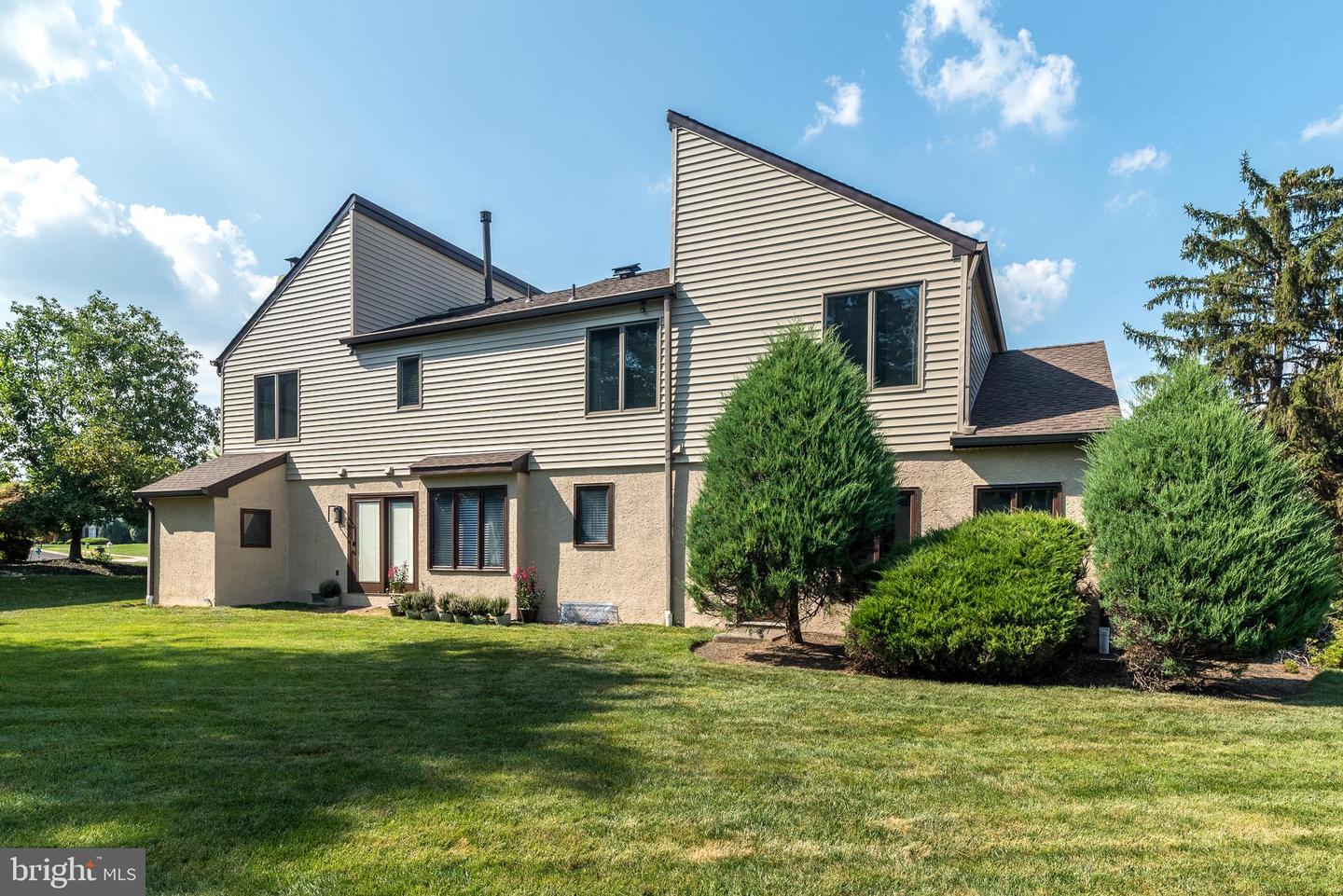 1419 Barton Dr