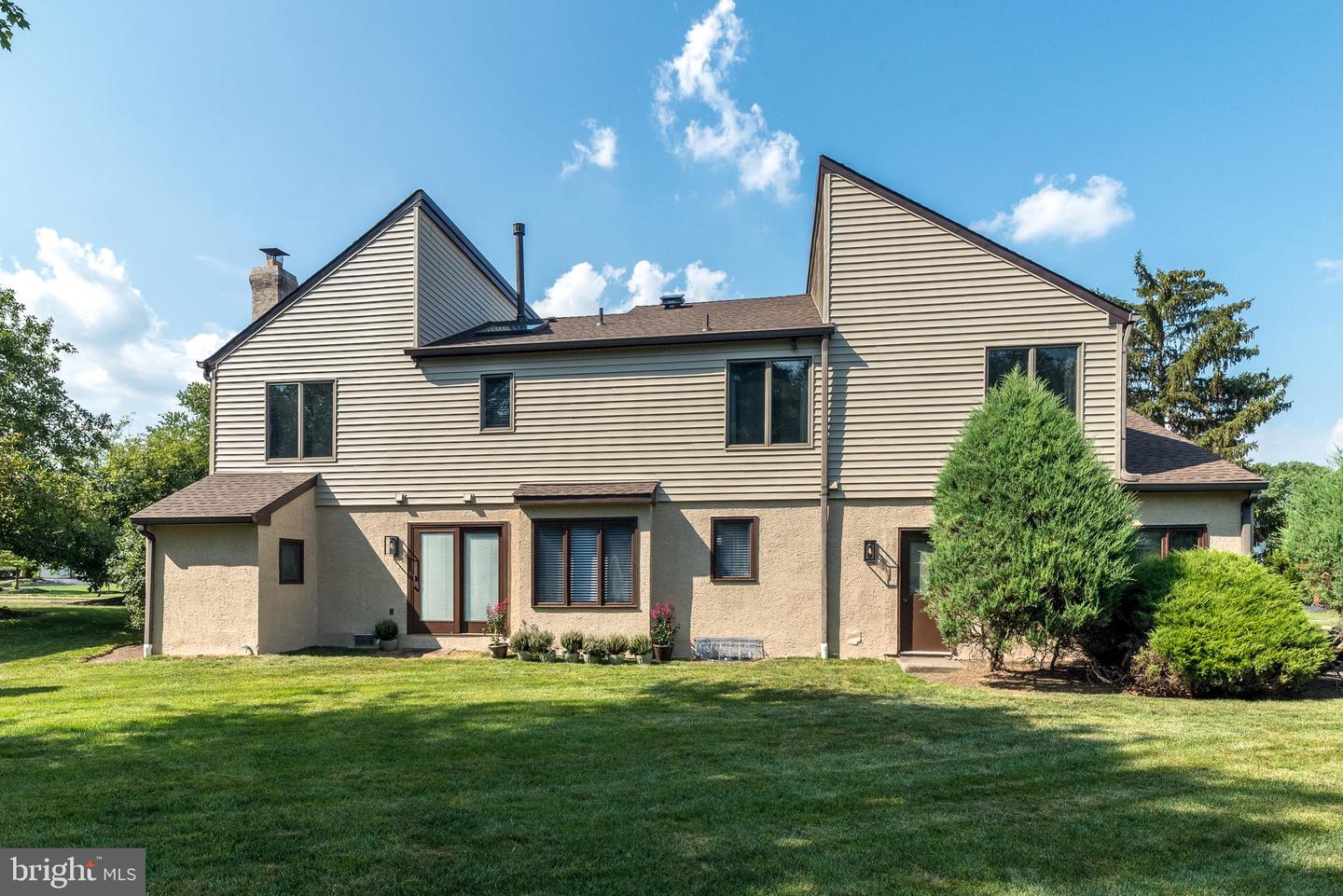 1419 Barton Dr