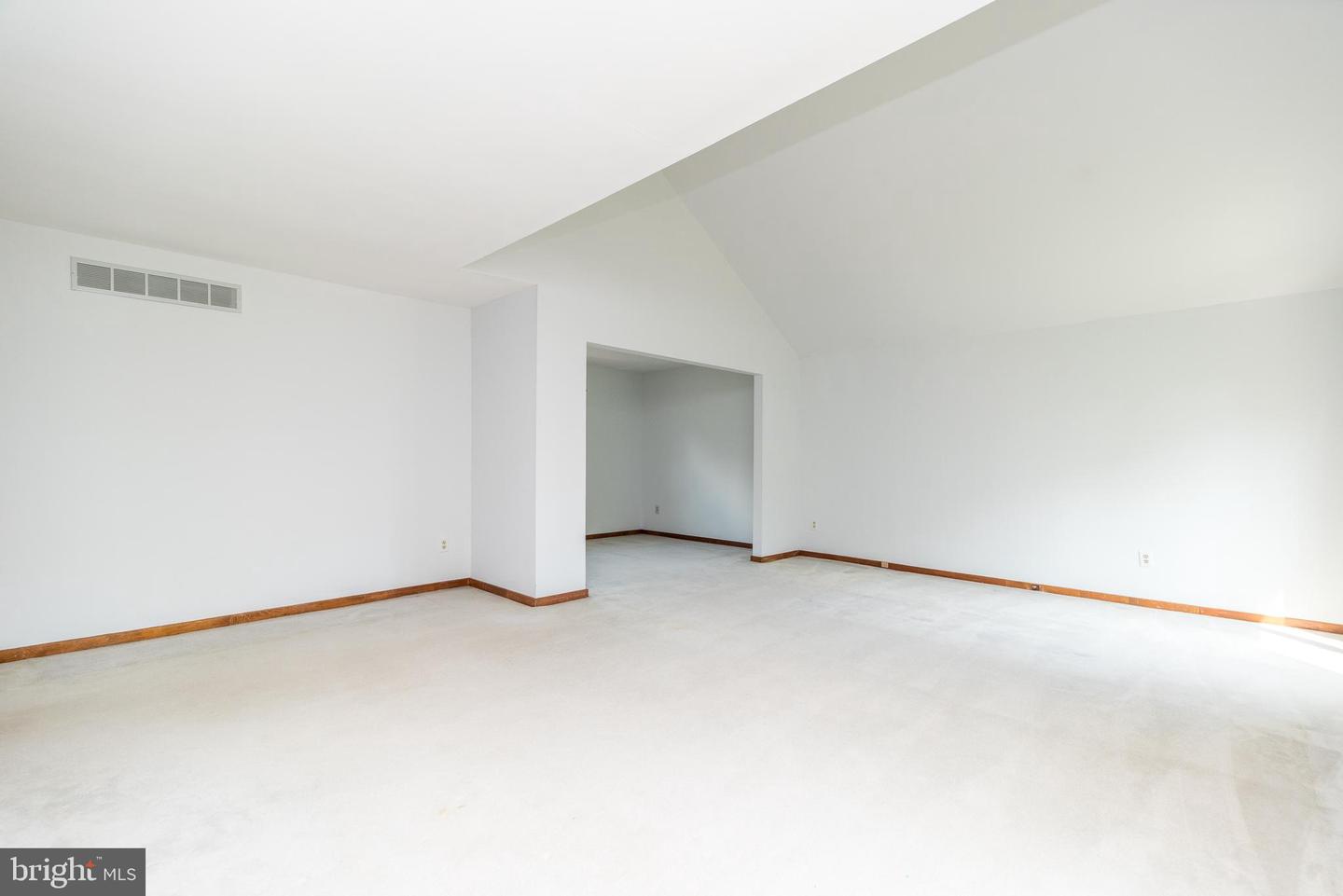 1419 Barton Dr