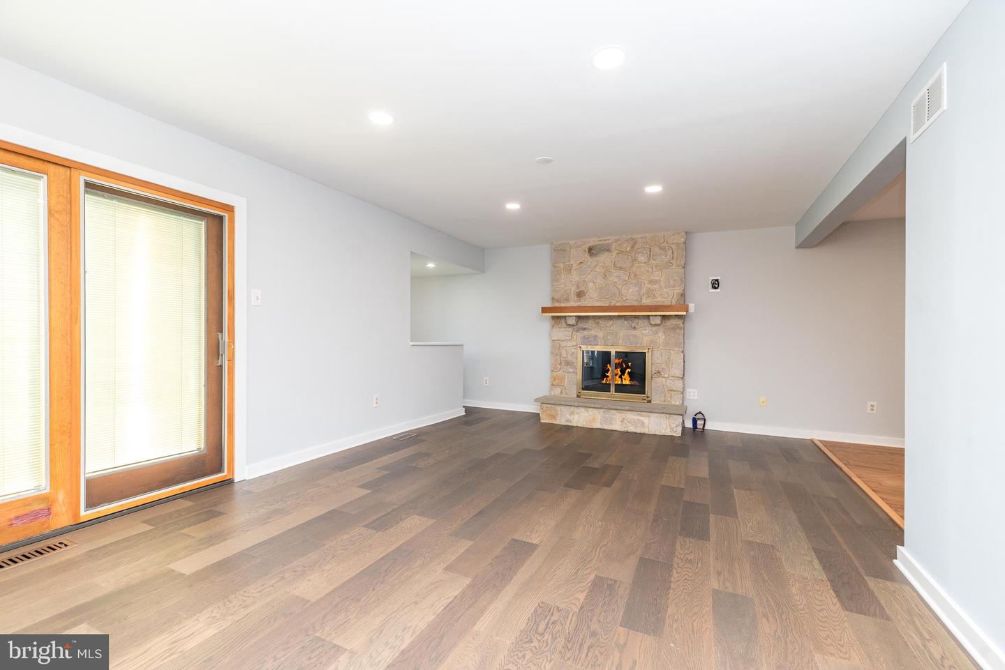 1419 Barton Dr