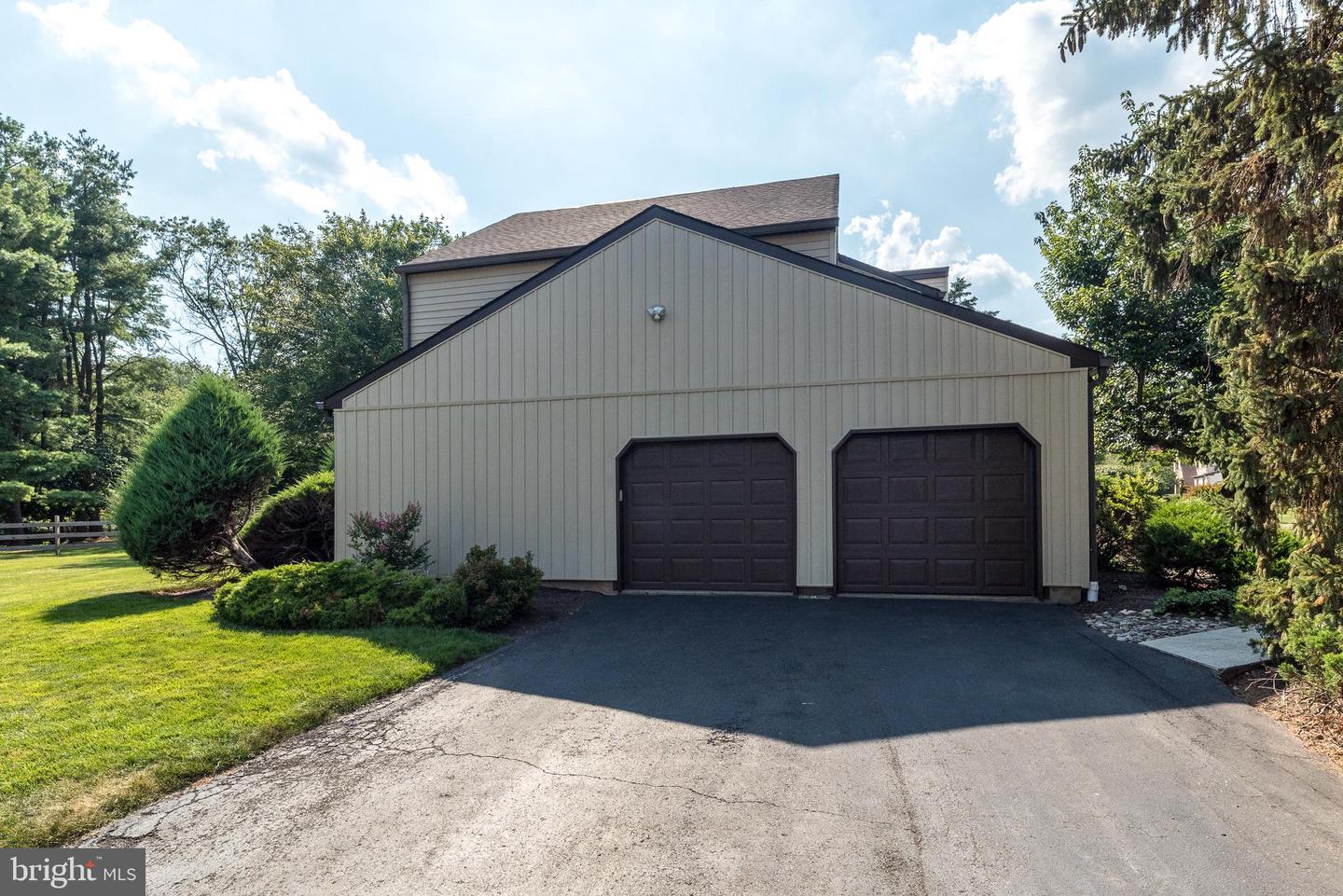 1419 Barton Dr