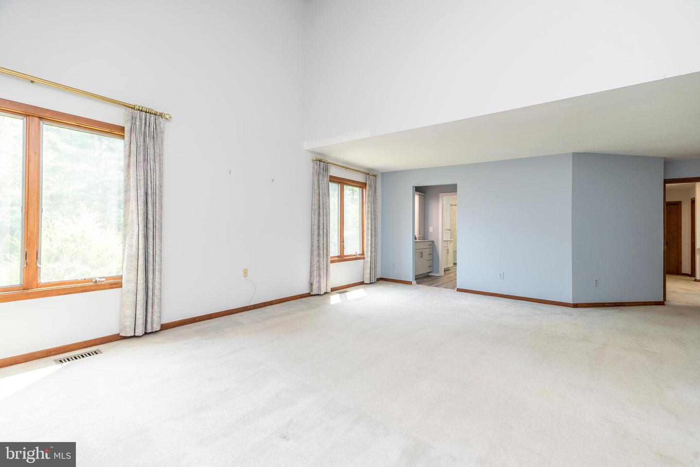 1419 Barton Dr