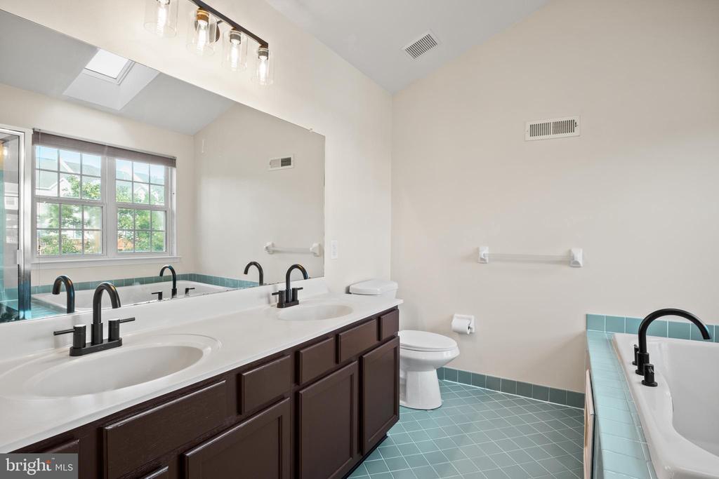 204 Wyncote Ct