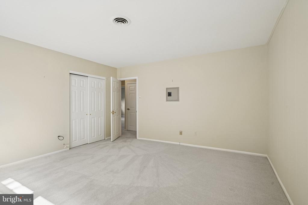 3617 Sipler Ln
