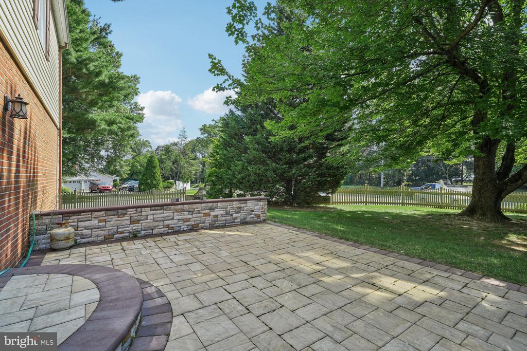 3617 Sipler Ln