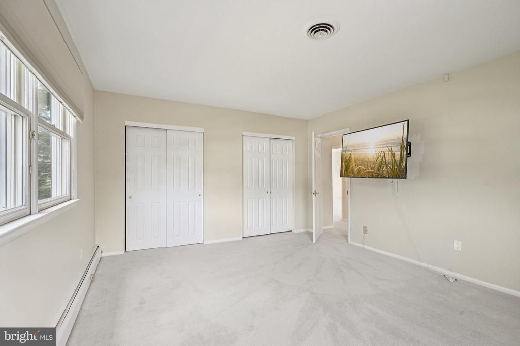 3617 Sipler Ln