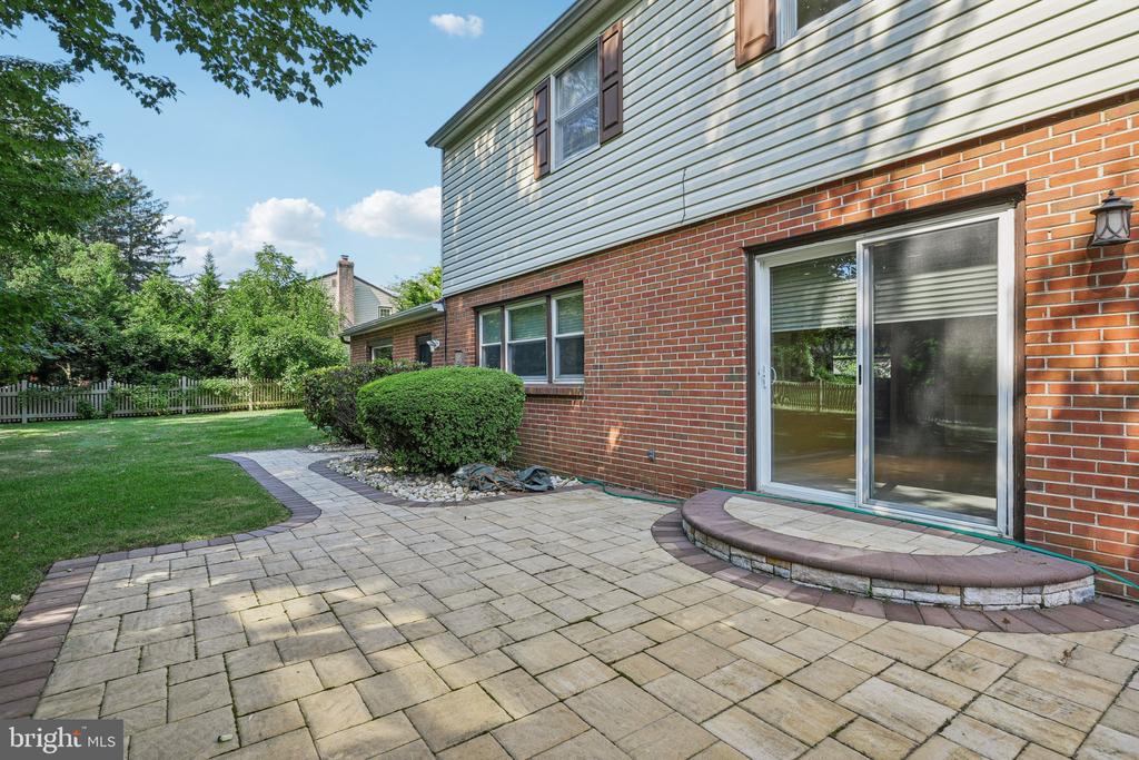 3617 Sipler Ln