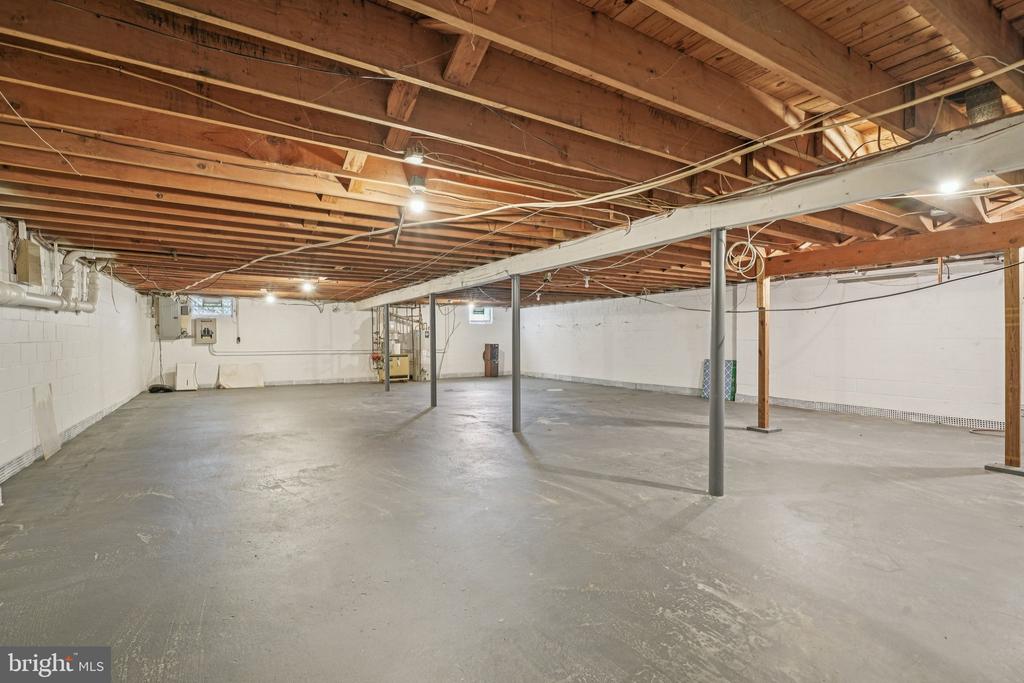 3617 Sipler Ln