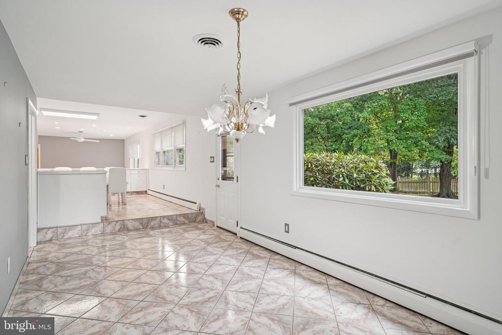 3617 Sipler Ln