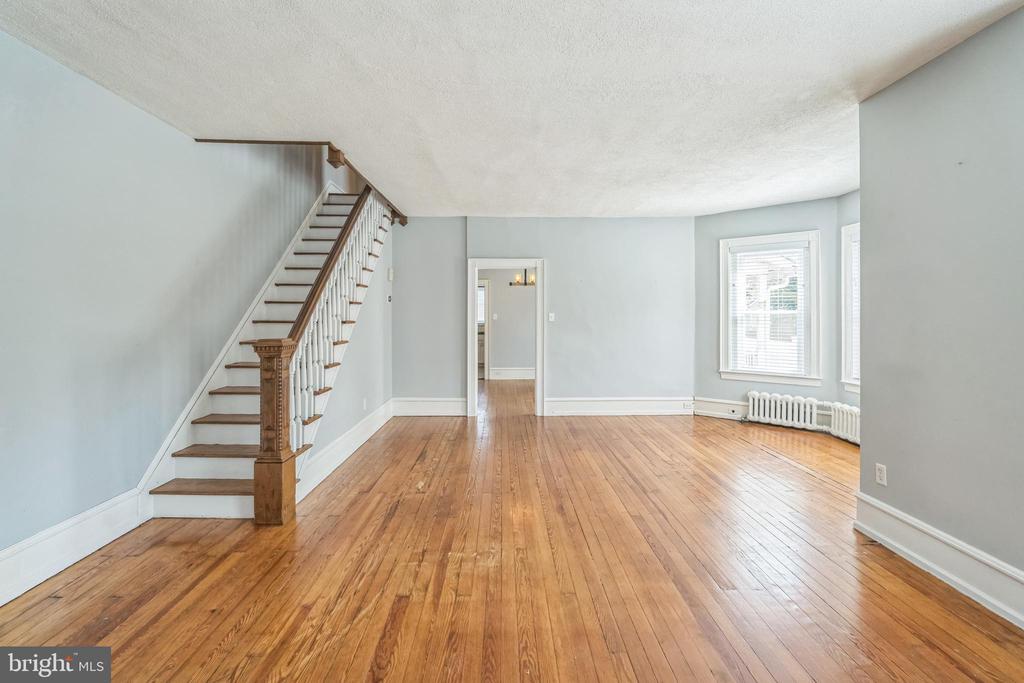 521 Columbia Ave