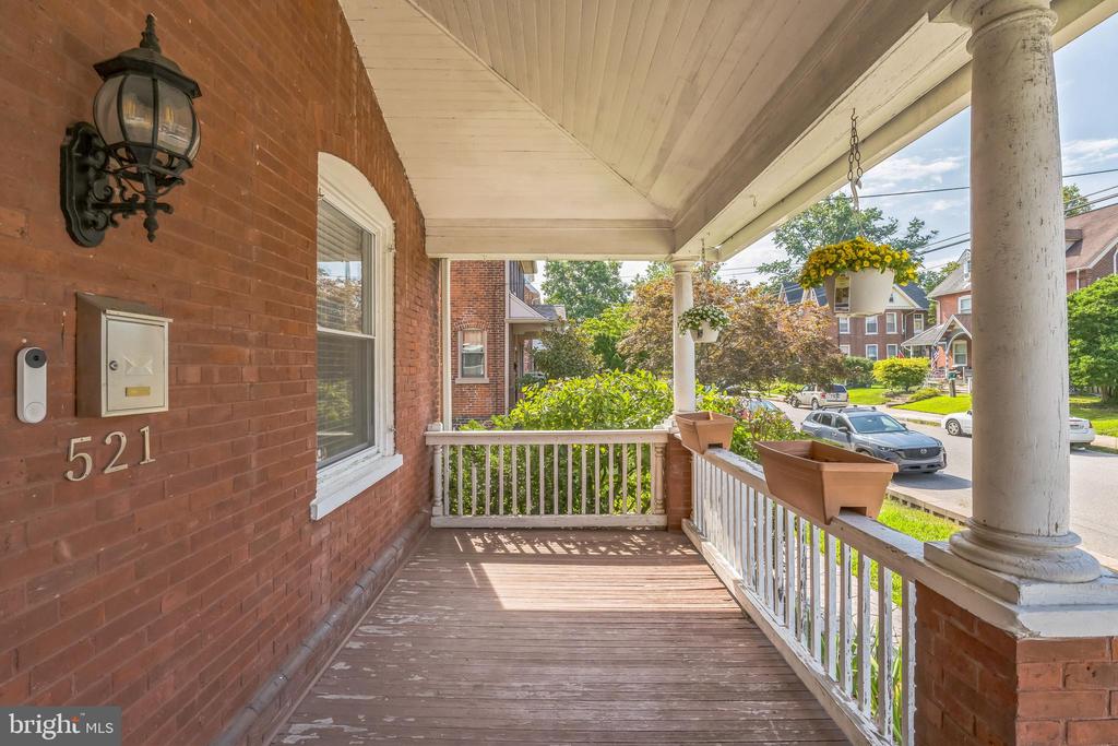 521 Columbia Ave