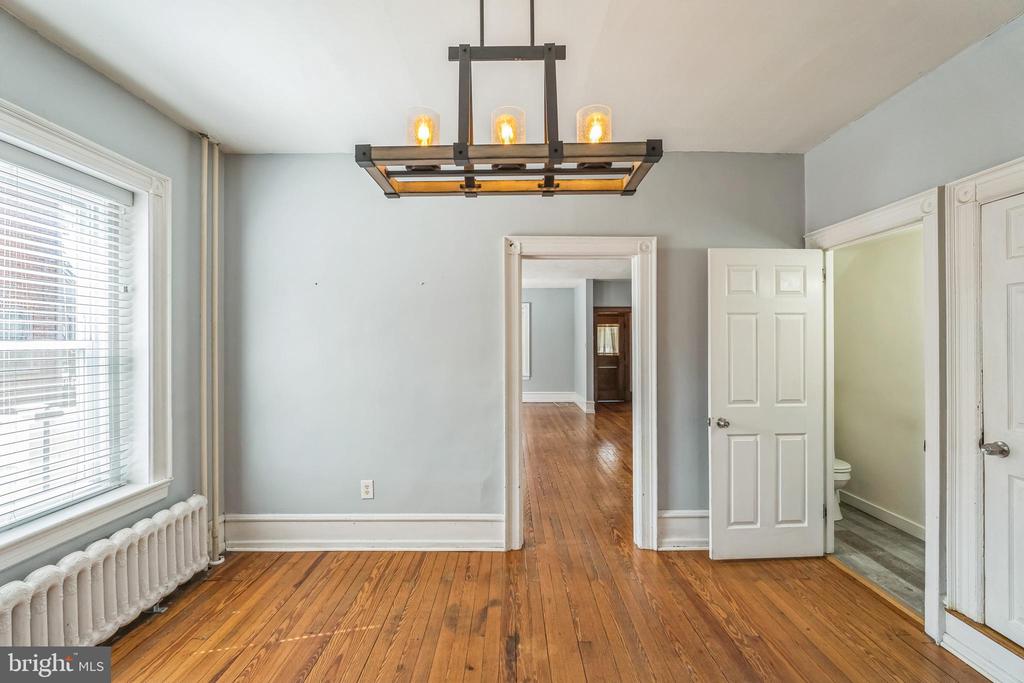 521 Columbia Ave