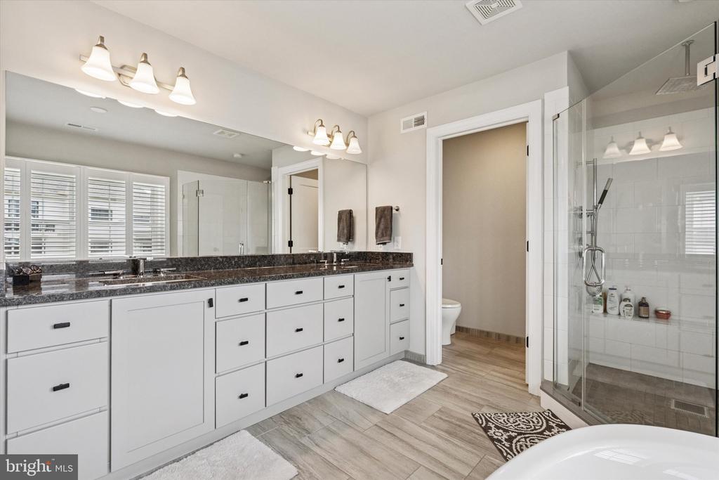 510 Valley Green Ct
