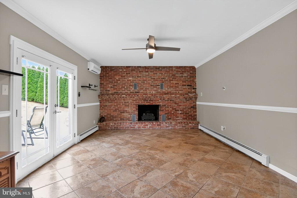 3133 Eisenhower Rd
