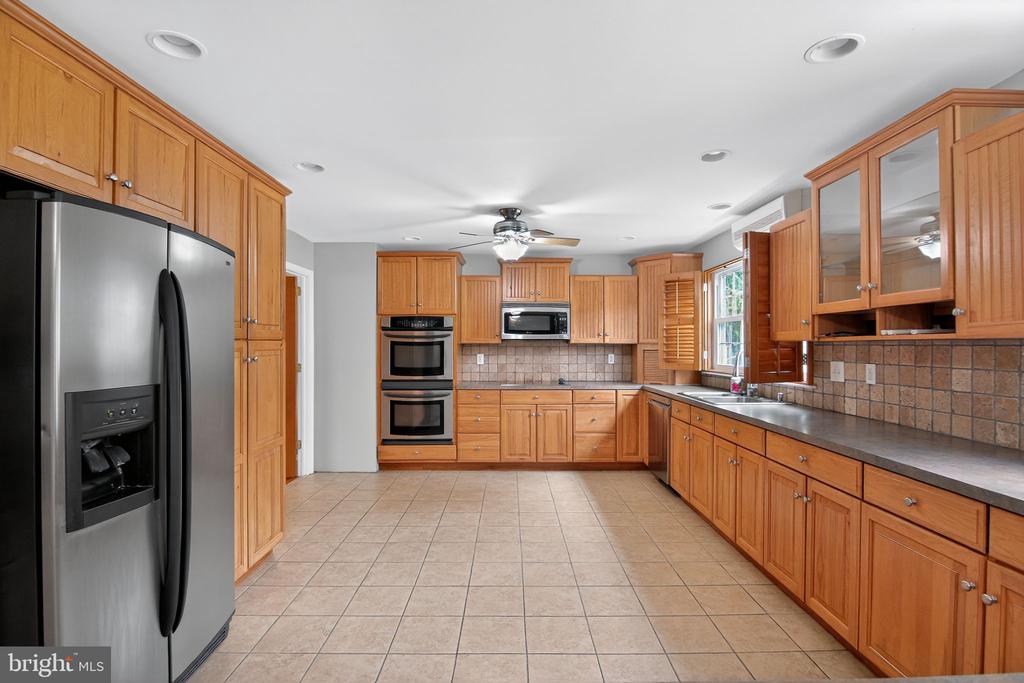 3133 Eisenhower Rd