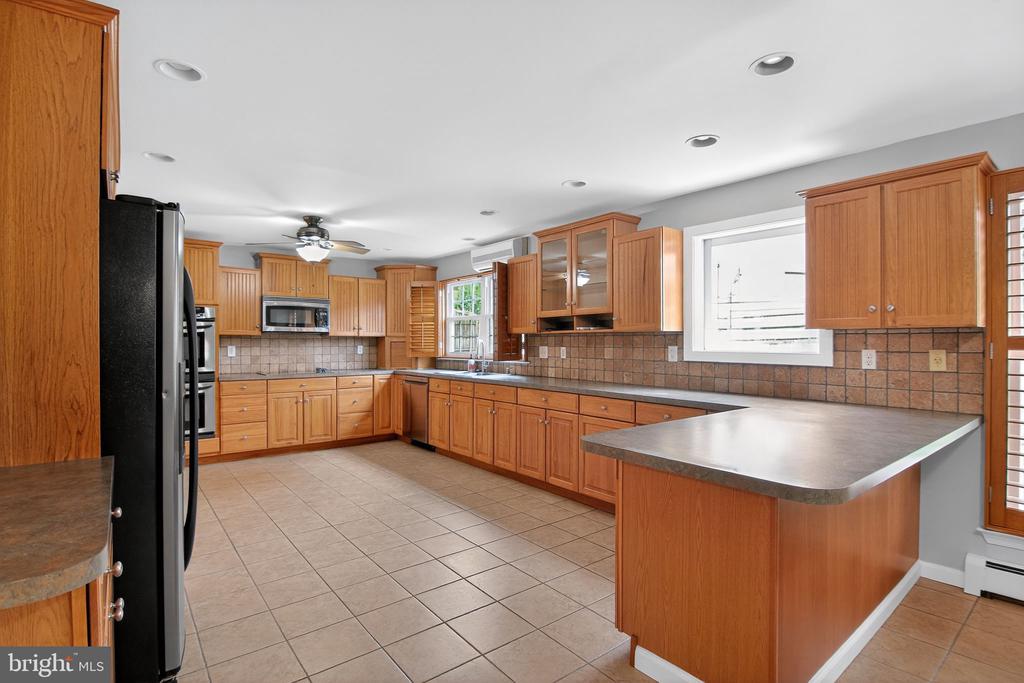 3133 Eisenhower Rd