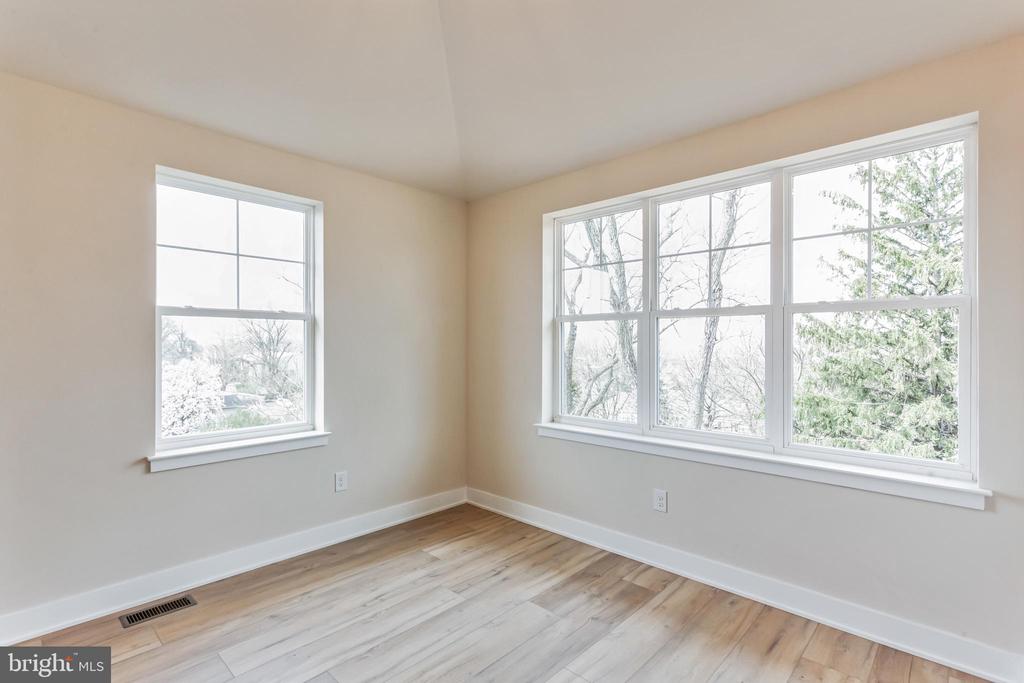 1236 BUTLER PIKE PIKE #UNIT 2
