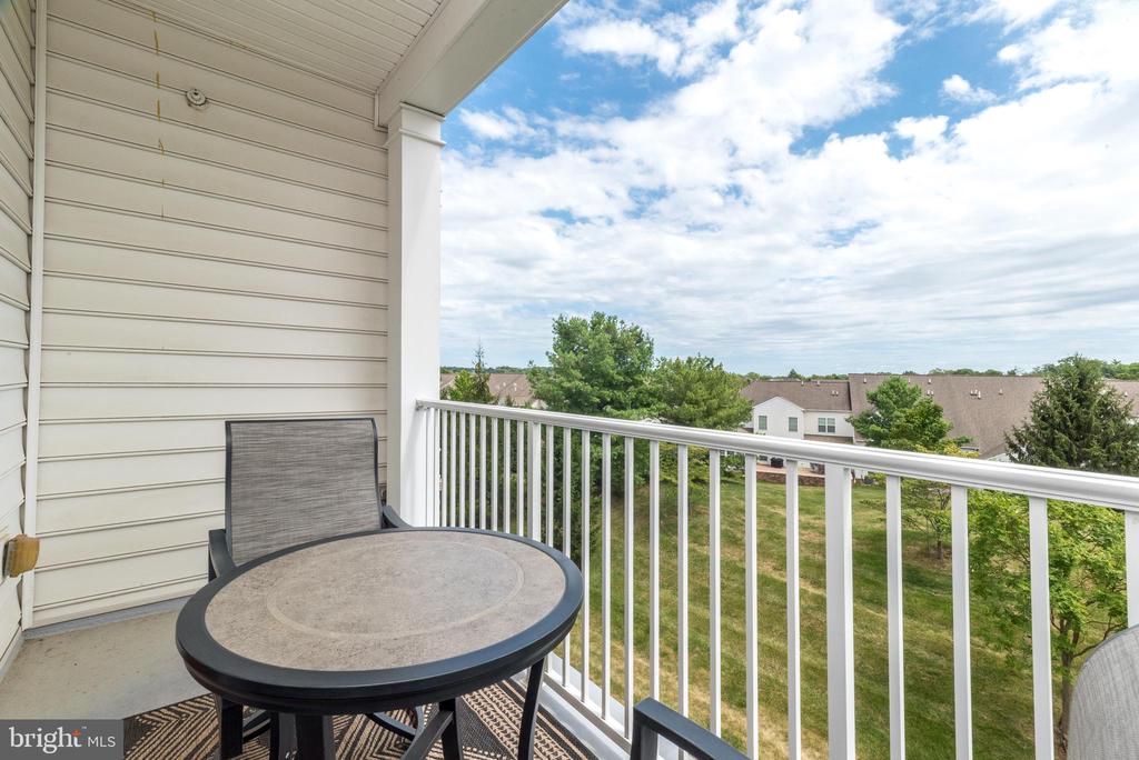 1303 LILAC COURT