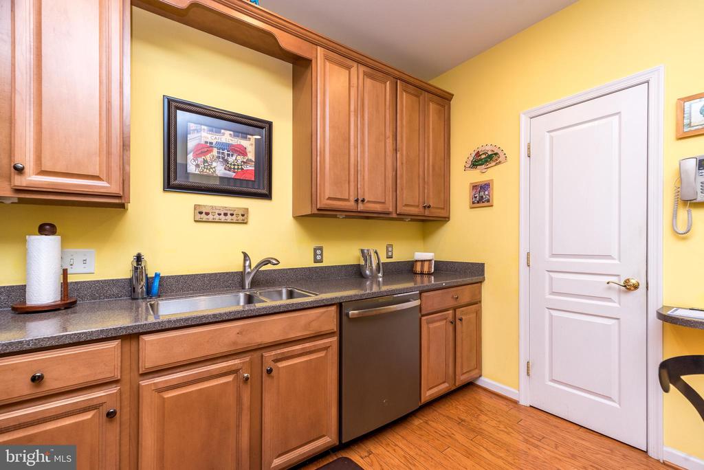 1303 LILAC COURT