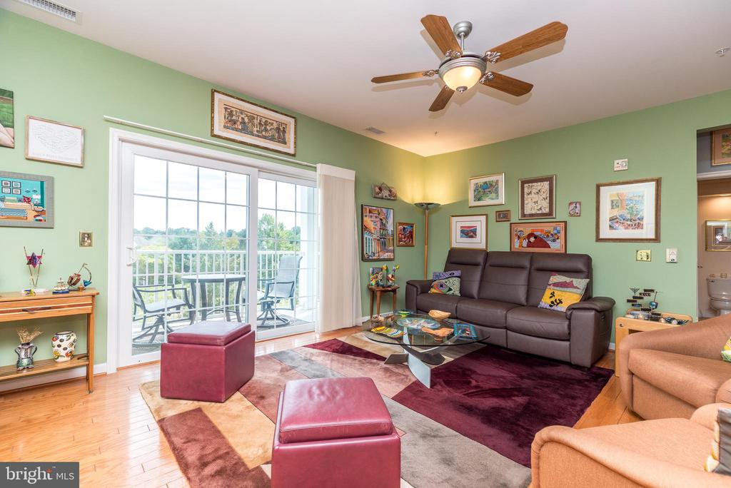 1303 LILAC COURT