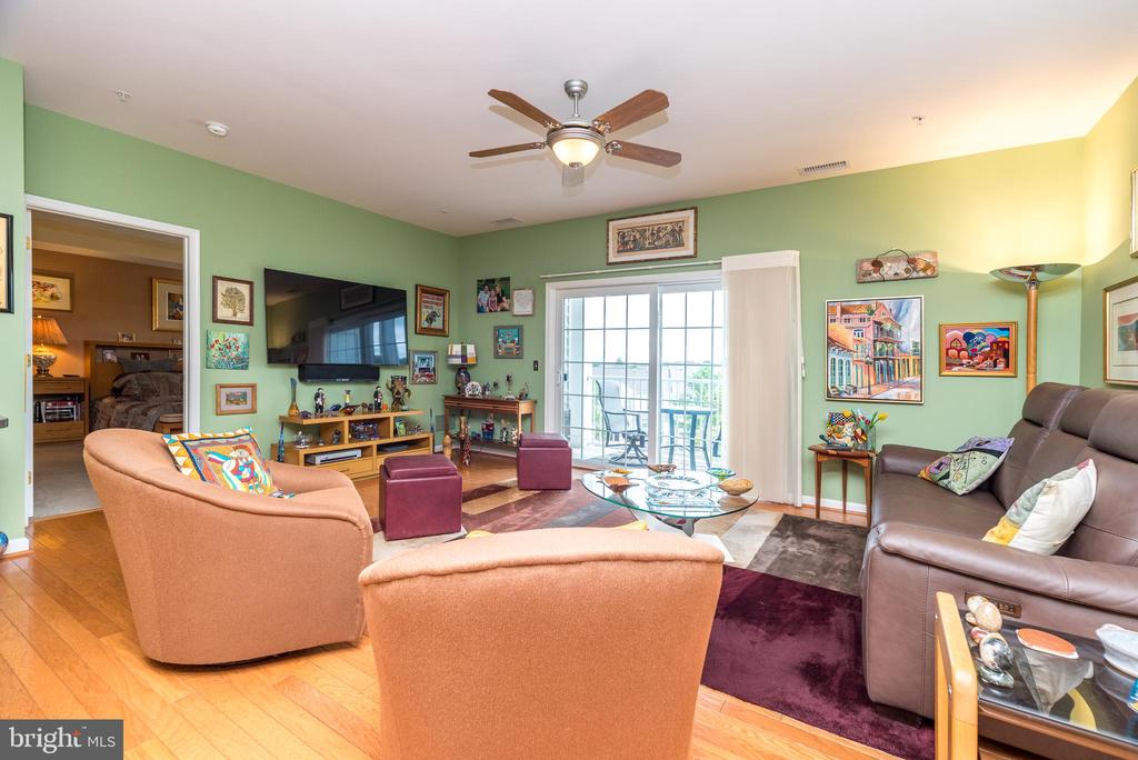 1303 LILAC COURT