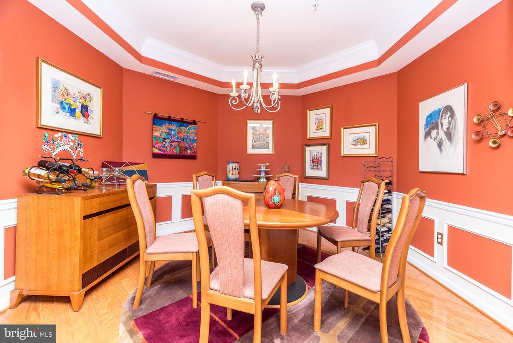 1303 LILAC COURT