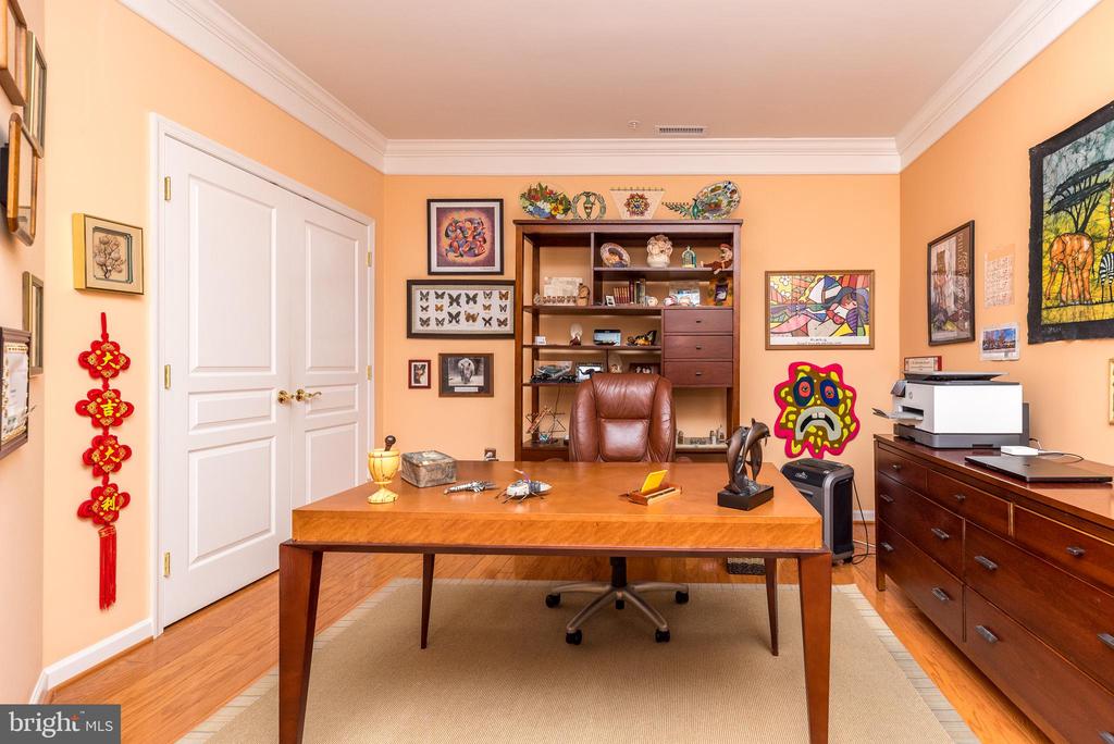 1303 LILAC COURT