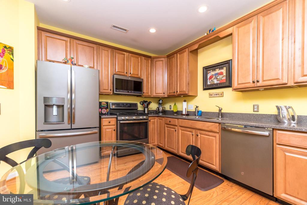 1303 LILAC COURT