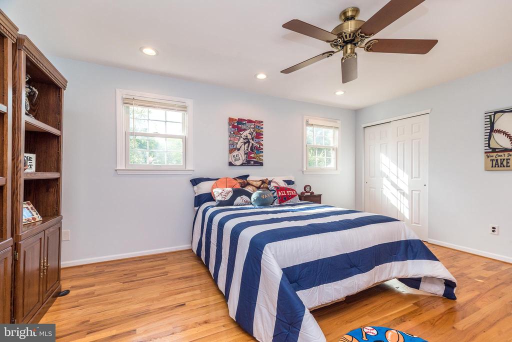 1423 SOUTHWIND WAY