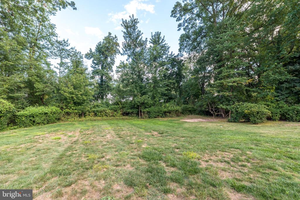 1423 SOUTHWIND WAY
