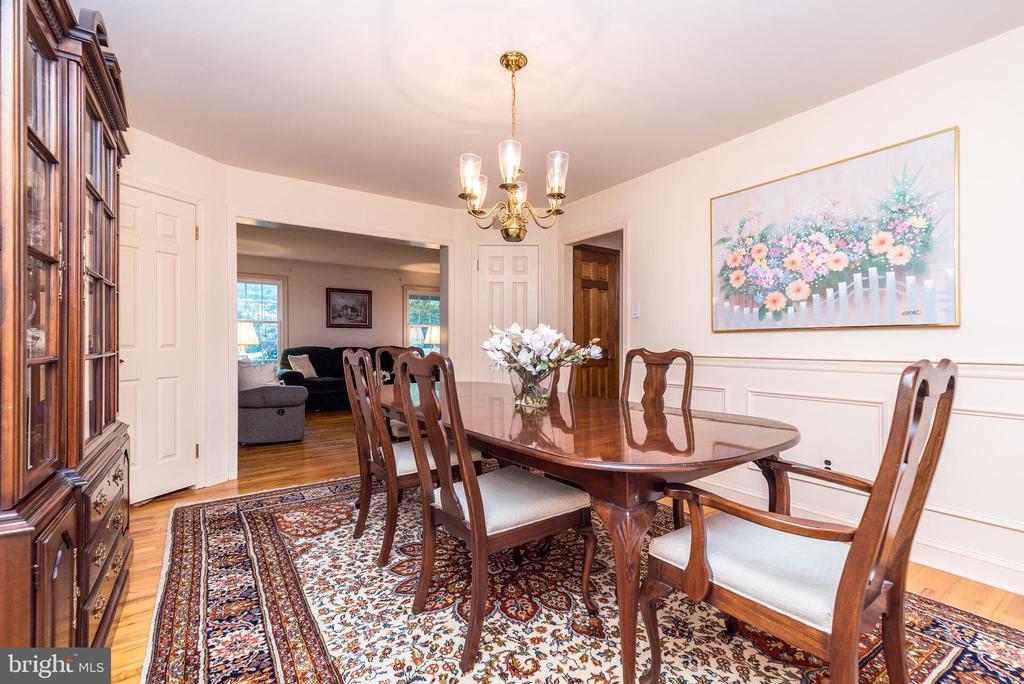 1423 SOUTHWIND WAY